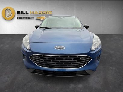 Used 2022 Ford Escape SE w/ SE Sport Appearance Package