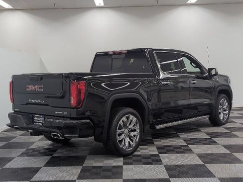 Used 2025 GMC Sierra 1500 Denali AWD/4WD image 7