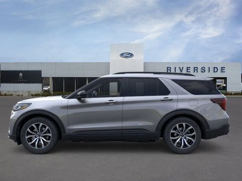 New 2026 Ford Explorer ST-Line image 3