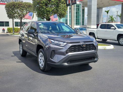 Used 2025 Toyota RAV4 LE image 2