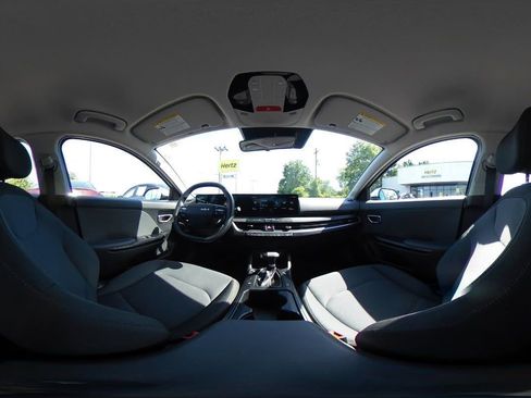 Used 2025 Kia K4 FWD image 41