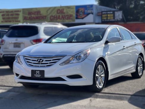 Used 2012 Hyundai Sonata GLS w/ Popular Equipment Pkg FWD image 3