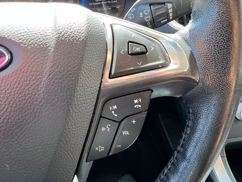 Used 2022 Ford Edge SEL AWD/4WD image 16