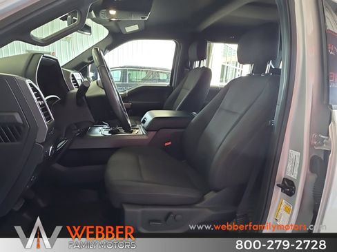 Used 2019 Ford F150 XLT w/ Equipment Group 302A Luxury AWD/4WD image 9