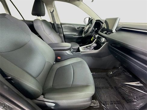 Certified 2025 Toyota RAV4 LE image 26