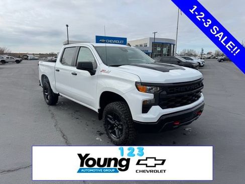 New 2026 Chevrolet Silverado 1500 Custom Trail Boss AWD/4WD image 1