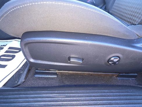 Used 2021 Dodge Challenger SXT w/ Blacktop Package image 25