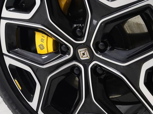 Used 2022 Rivian R1S Launch Edition image 22