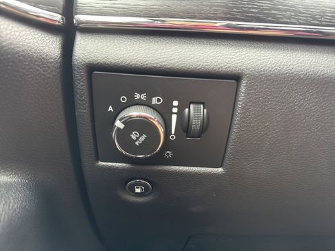 Certified 2019 Jeep Grand Cherokee Summit w/ Platinum Series Group image 14