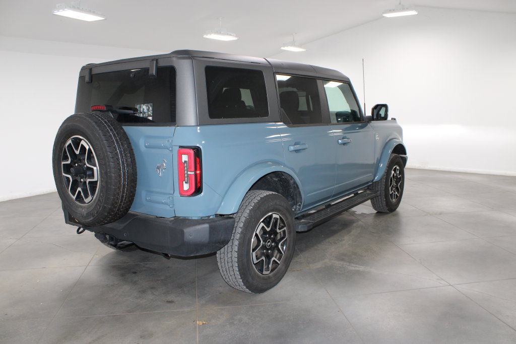 Used 2022 Ford Bronco Outer Banks AWD/4WD image 9