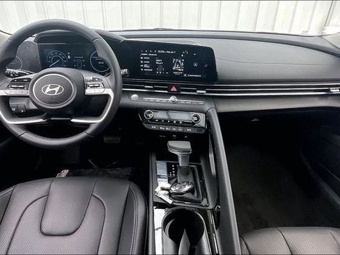 New 2026 Hyundai Elantra Limited image 6