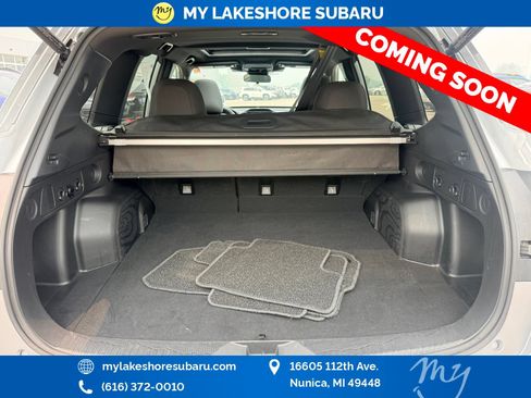 Used 2025 Subaru Forester Premium AWD/4WD image 16