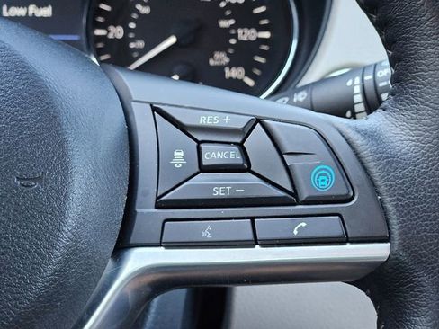 Certified 2022 Nissan Rogue Sport SL w/ Premium Package image 18