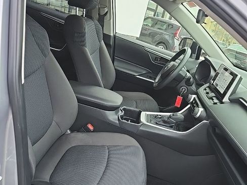 Used 2024 Toyota RAV4 LE image 8