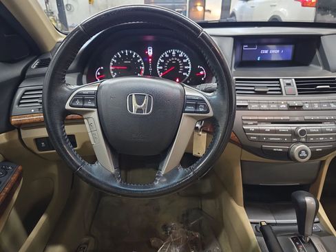 Used 2011 Honda Accord EX-L image 17