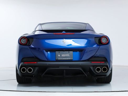 Certified 2019 Ferrari Portofino image 10