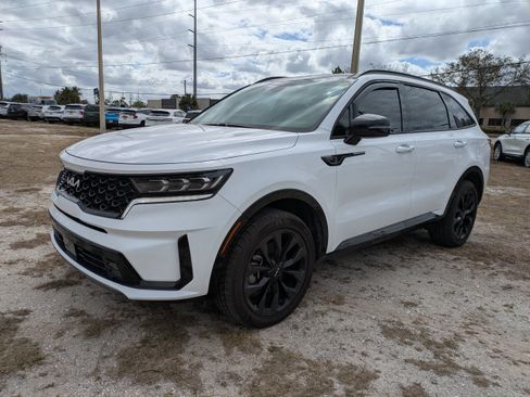 Used 2023 Kia Sorento SX AWD/4WD image 8