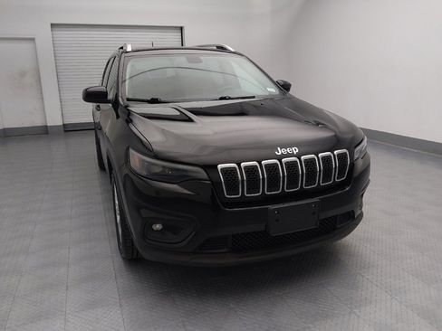 Used 2019 Jeep Cherokee Latitude w/ Popular Appearance Group image 14
