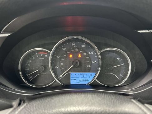 Used 2015 Toyota Corolla LE FWD image 14