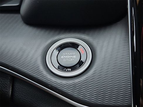 New 2025 Jeep Grand Cherokee L Laredo image 24