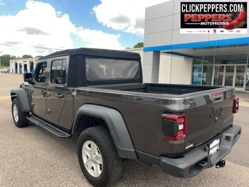 Used 2020 Jeep Gladiator Sport w/ Quick Order Package 24S image 4