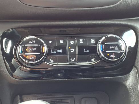 Used 2023 Buick Encore GX Essence w/ Advanced Technology Package FWD image 17