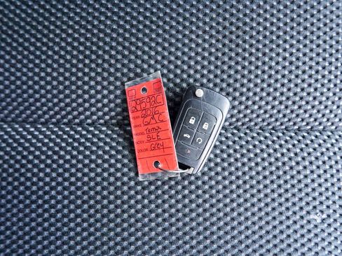 Used 2016 GMC Terrain SLE FWD image 23
