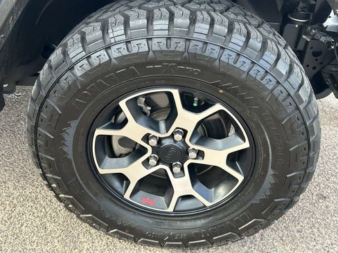 Used 2021 Jeep Wrangler Unlimited Rubicon AWD/4WD image 6
