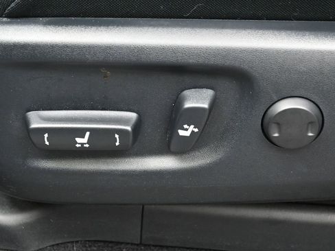 Certified 2024 Toyota 4Runner SR5 AWD/4WD image 10