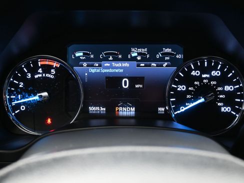 Used 2022 Ford F250 Lariat w/ Tremor Off-Road Package AWD/4WD image 27