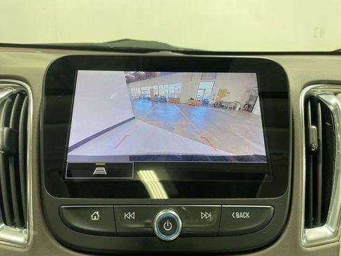 Used 2024 Chevrolet Malibu LT FWD image 17