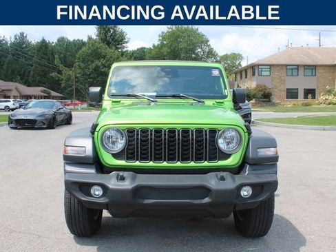 Used 2025 Jeep Wrangler Sport AWD/4WD image 3