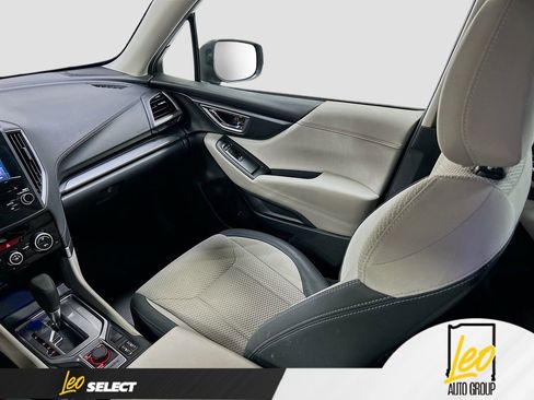 Used 2023 Subaru Forester Premium image 23