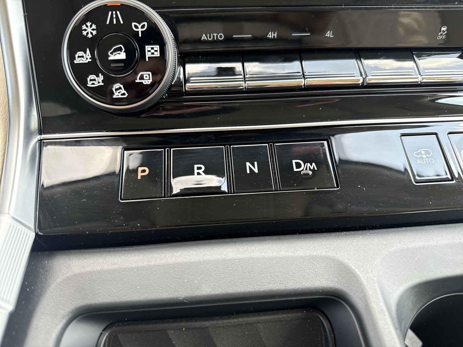 Used 2026 Nissan Armada Platinum Reserve AWD/4WD image 43