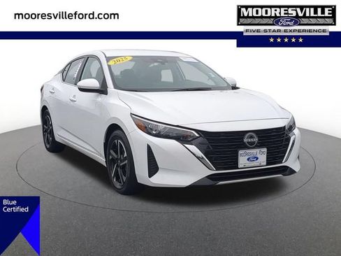 Used 2025 Nissan Sentra SV FWD image 1