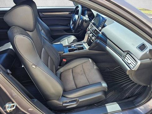 Used 2018 Honda Accord Sport image 12