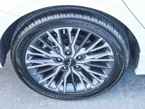 Used 2023 Kia Forte GT-Line w/ GT-Line Technology Package image 12