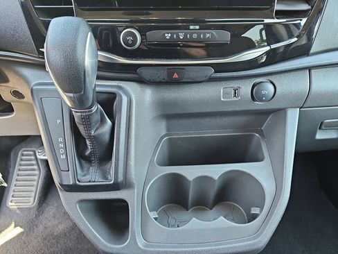 Used 2024 Ford Transit 350 XLT image 28