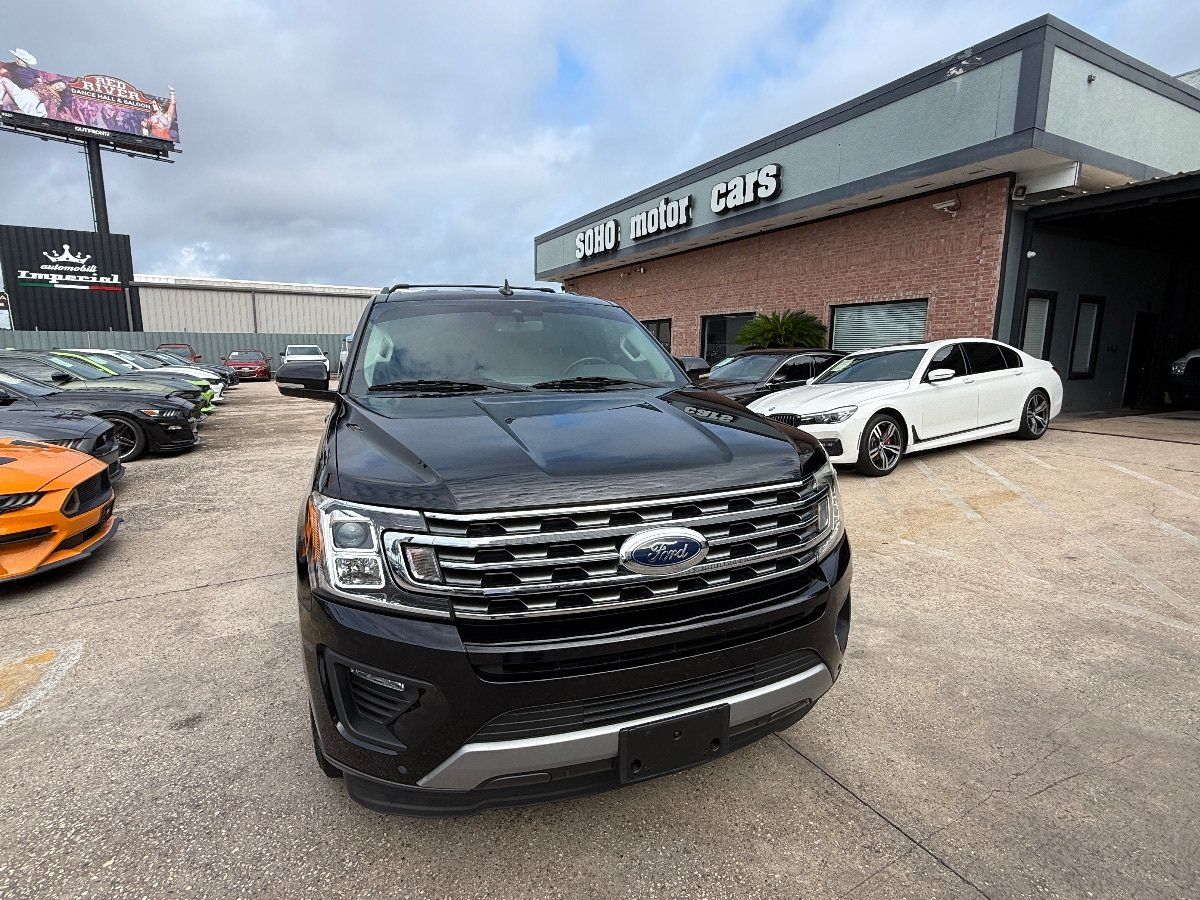 Used 2019 Ford Expedition XLT w/ Equipment Group 202A RWD image 8