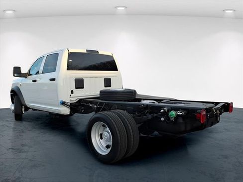 New 2026 RAM 4500 Tradesman w/ Chrome Appearance Group AWD/4WD image 7
