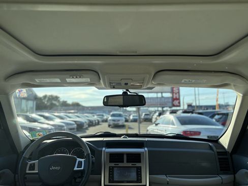 Used 2008 Jeep Liberty Limited w/ Premium Group II image 29