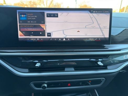 Used 2025 BMW X7 xDrive40i image 29