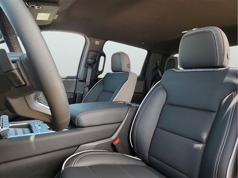 New 2026 GMC Sierra EV Elevation image 12