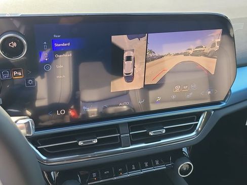 New 2026 Chevrolet Equinox EV LT w/ LPO, Blackout Package FWD image 29