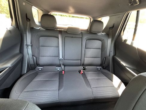 Used 2025 Chevrolet Equinox LT FWD image 34