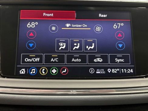 Used 2020 Buick Enclave Essence FWD image 24