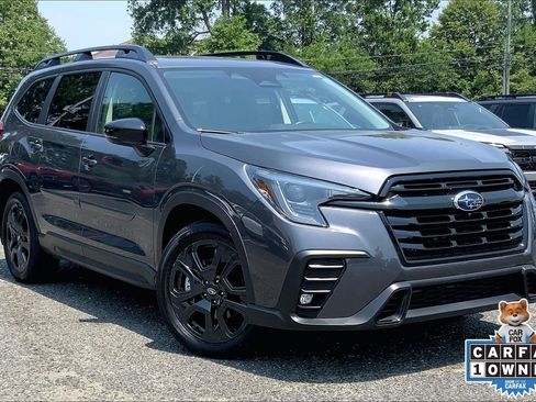 Used 2025 Subaru Ascent Bronze Edition AWD/4WD image 2