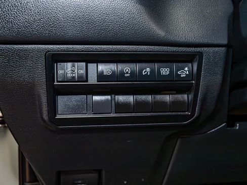 Used 2022 Toyota Tundra Limited w/ TRD Off-Road Package image 18