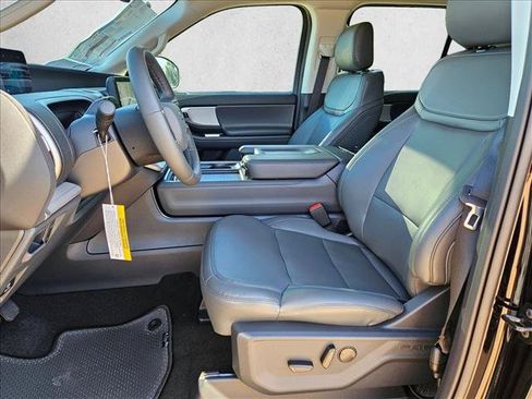 New 2026 Ford Expedition Active RWD image 4