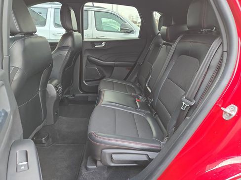 Used 2025 Ford Escape ST-Line Select image 15